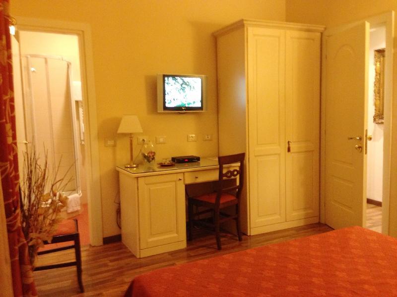 Residenza Domiziano Acomodação com café da manhã Roma Exterior foto